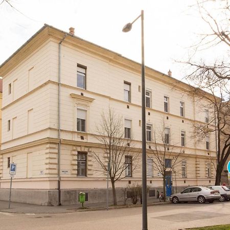 Center Apartman Szeged Exterior photo